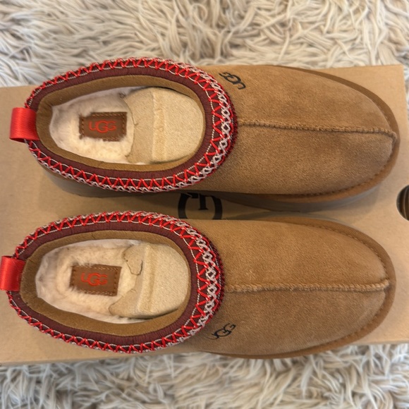 🌰 New UGG Tazz Platform Slipper Chestnut ( Women ) - Picture 2 of 4